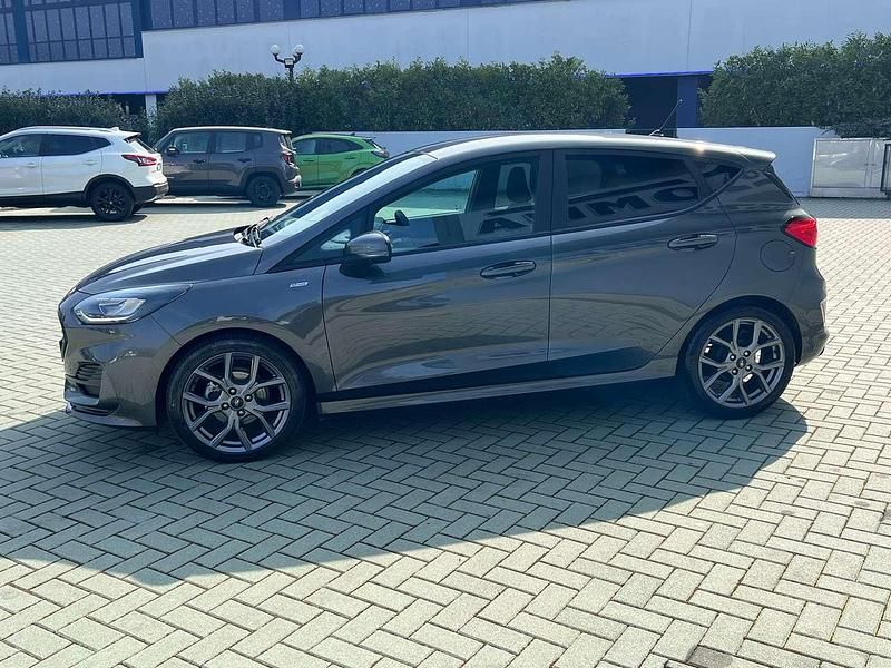 Usata Ford Fiesta ST-Line 125 CV (91 kW) 2023 Grigio Utilitaria