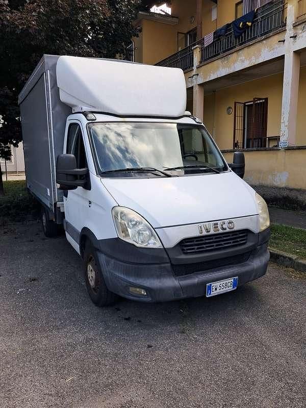 Usata Iveco Daily 170 CV (125 kW) 2014 Bianco Furgone