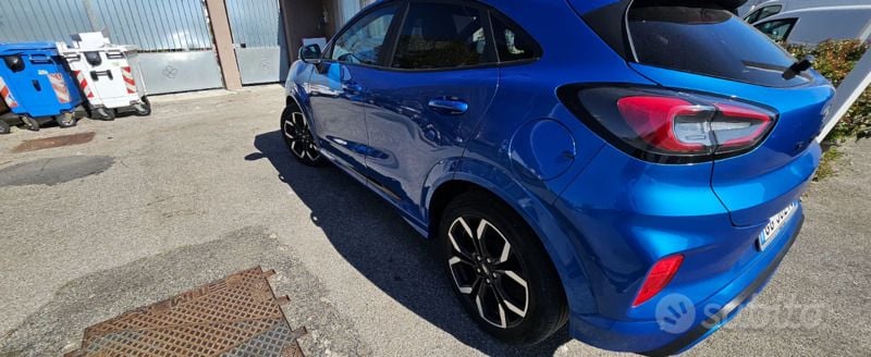 Usata Ford Puma 125 CV (91 kW) 2022 Blu Station wagon
