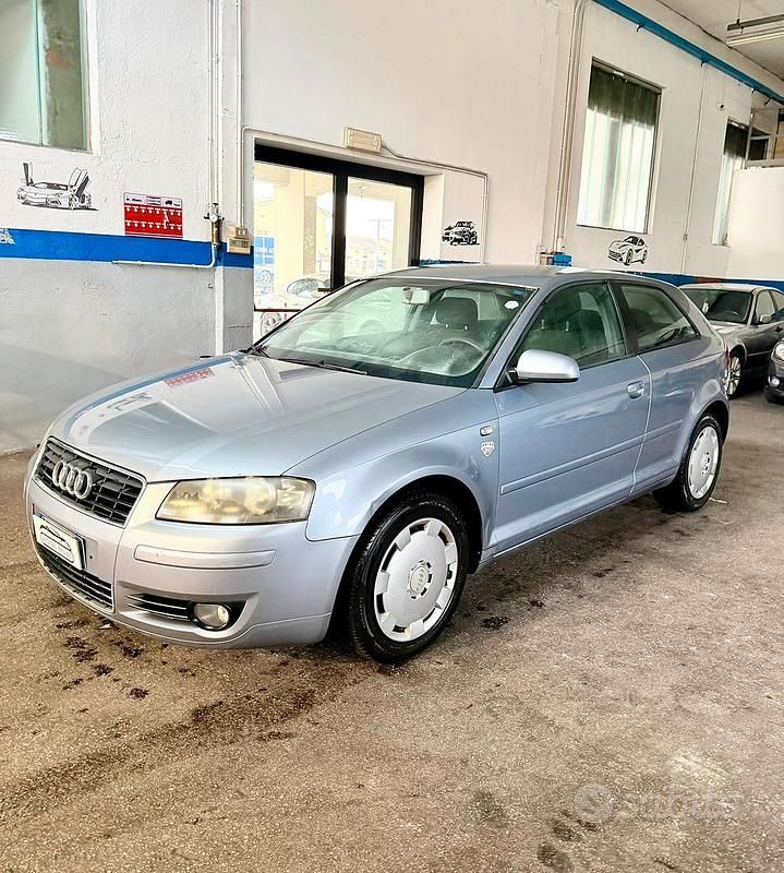 Usata Audi A3 105 CV (77 kW) 2005 Grigio Utilitaria