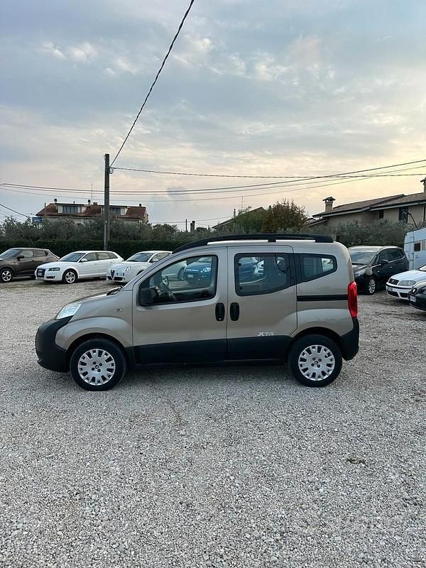 Usata Citroën Nemo XTR 75 CV (55 kW) 2011 Marrone Monovolume