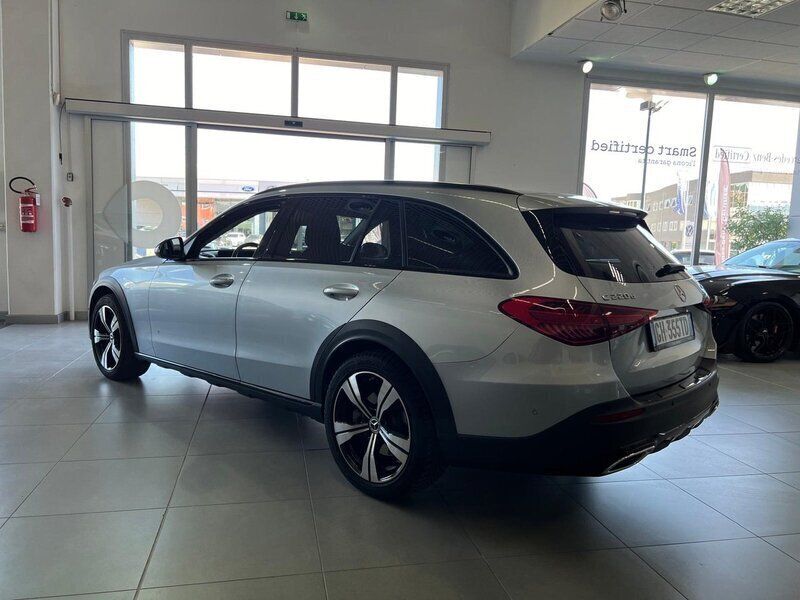 Usata Mercedes 220 Premium 197 CV (144 kW) 2022 Argento hightech ; Station wagon