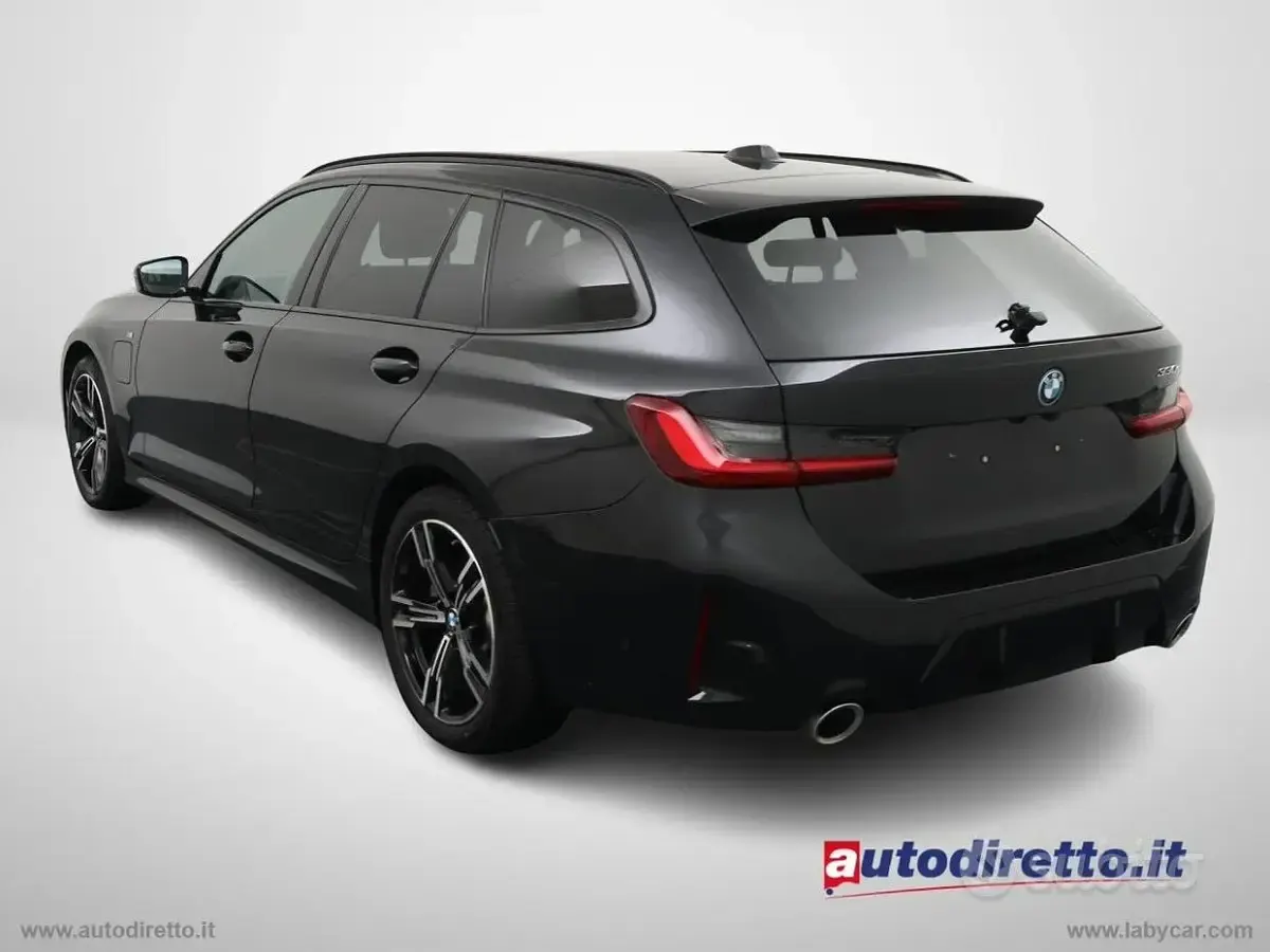 Usata BMW 330 M Sport 184 CV (135 kW) 2025 Nero Station wagon