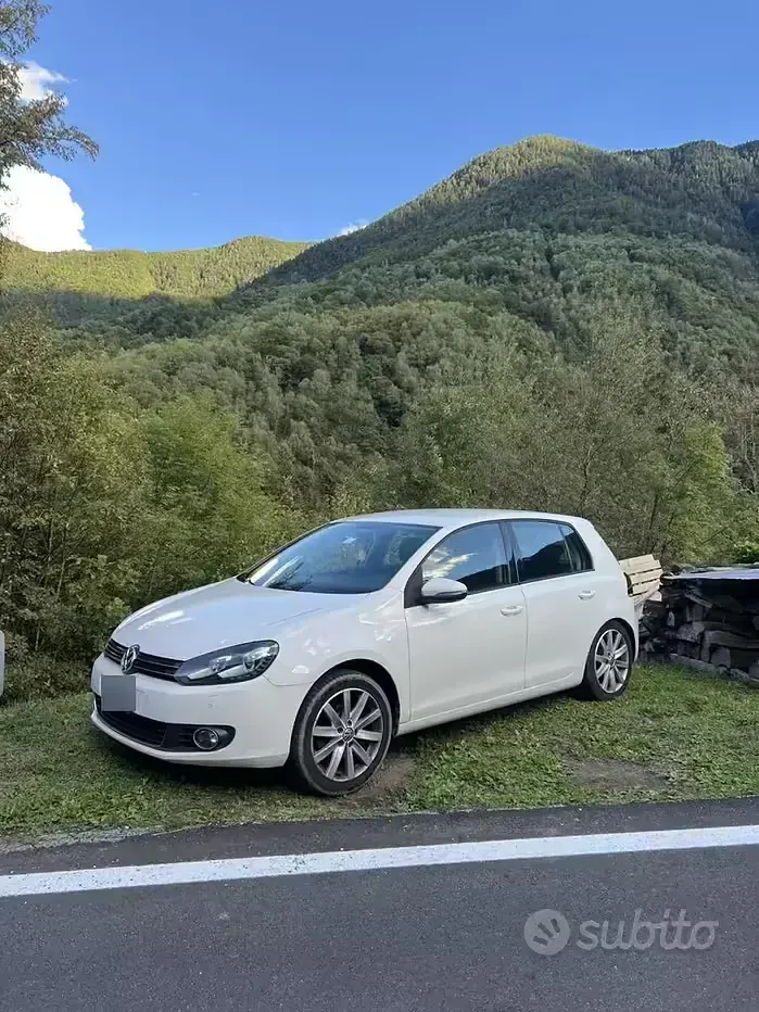 Usata VW Golf VII 105 CV (77 kW) 2012 Bianco Berlina