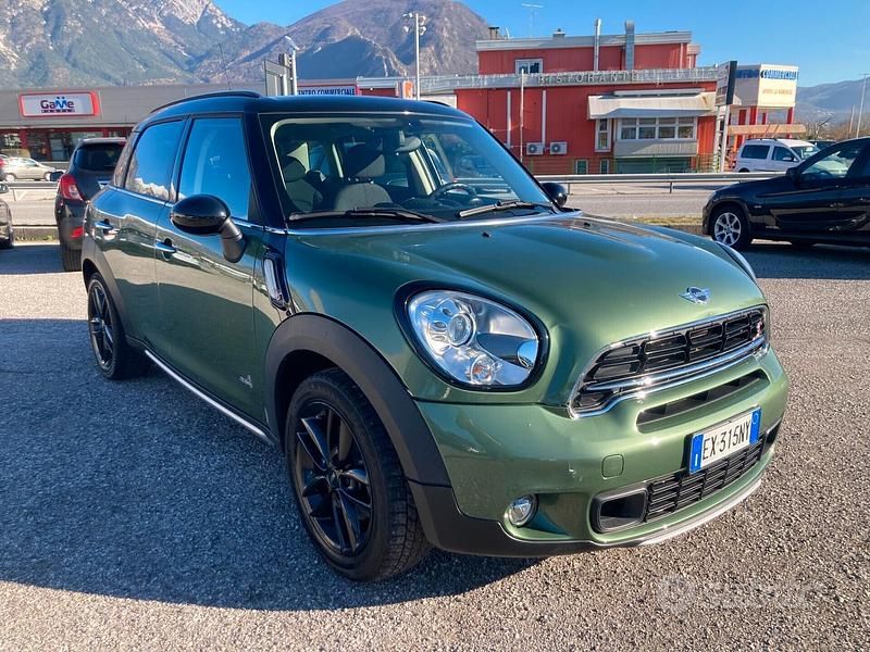 Usata Mini Cooper SD Countryman Business 143 CV (105 kW) 2014 Verde SUV