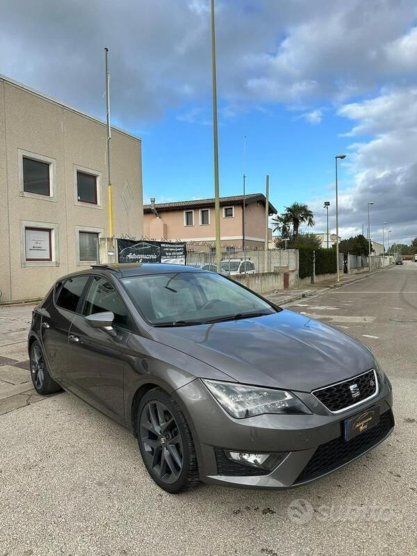 Usata 2014 Seat Leon FR Due volumi | 13.000 € (Molto cara) - Immagine 1/4