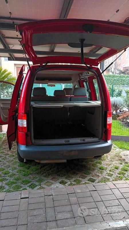 Usata VW Caddy 109 CV (80 kW) 2008 Rosso Monovolume