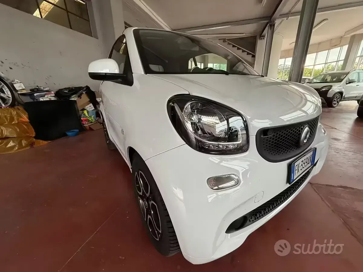 Usata Smart ForTwo Cabrio Proxy 90 CV (66 kW) 2017 Bianco Cabrio