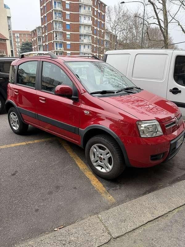 Usata Fiat Panda 4x4 Climbing 75 CV (55 kW) 2012 Utilitaria