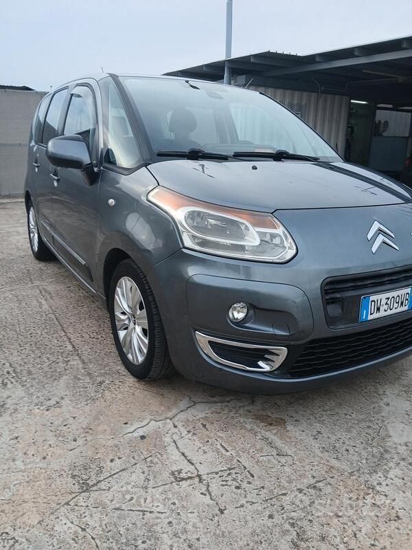 Usata Citroën C3 Picasso Exclusive 109 CV (80 kW) 2009 Grigio Monovolume