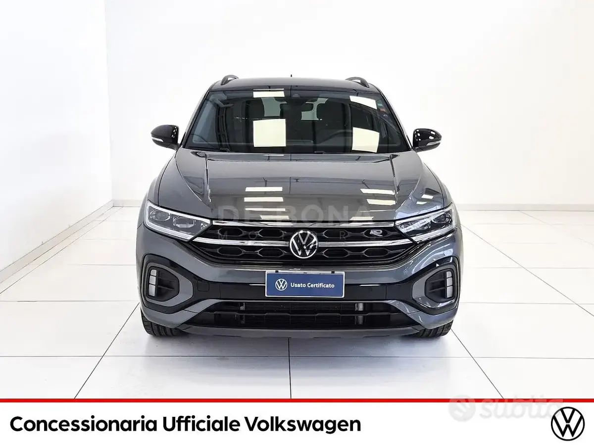 Usata VW T-Roc R-line 150 CV (110 kW) 2023 Grigio SUV