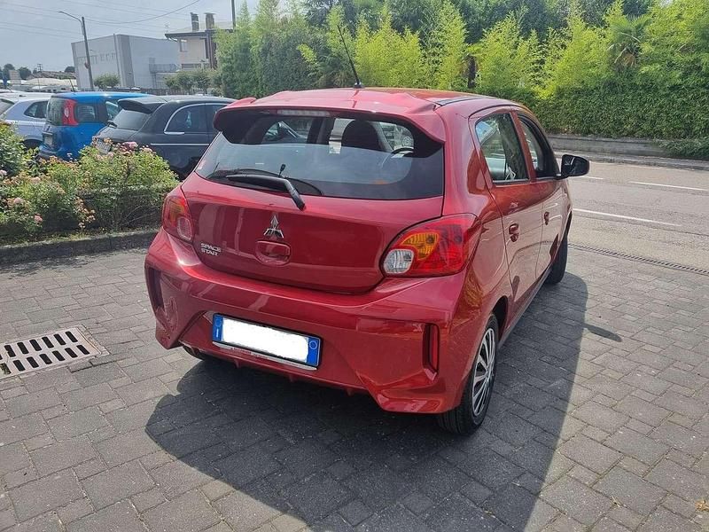 Usata Mitsubishi Space Star 71 CV (52 kW) 2024 Red metallizzato Utilitaria