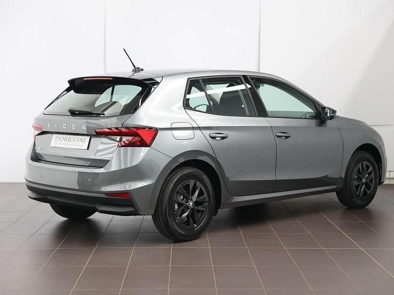 Usata Skoda Fabia 95 CV (69 kW) 2025 Grigio graphite metallizzato Utilitaria