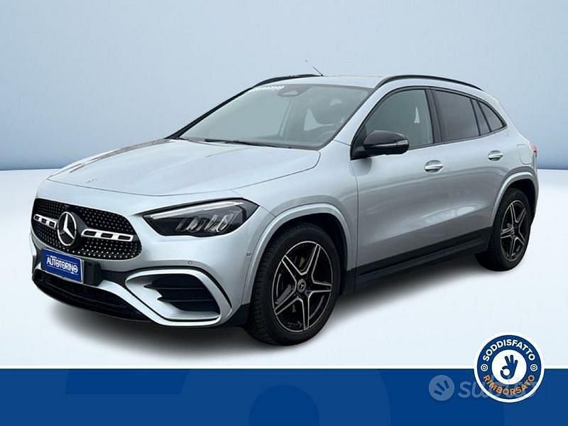 Usata Mercedes GLA200 AMG line 149 CV (109 kW) 2025 Grigio SUV