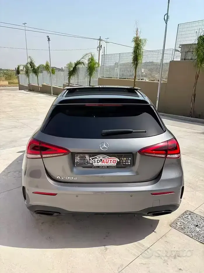 Usata Mercedes A200 AMG 150 CV (110 kW) 2020 Grigio Berlina