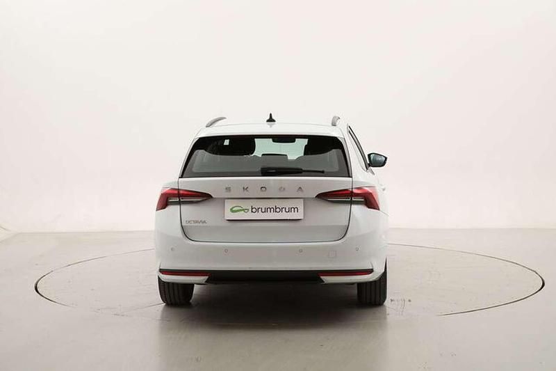 Usata Skoda Octavia Selection 150 CV (110 kW) 2024 Bianco Station wagon