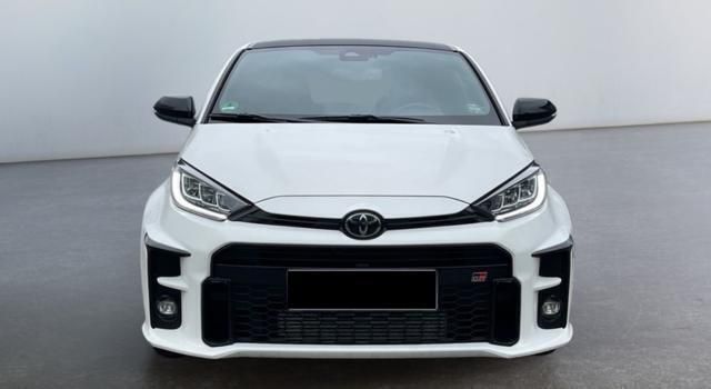 Bianco Usata 2022 Toyota Yaris Due volumi | 36.300 € (Buon prezzo) - Immagine 1/4