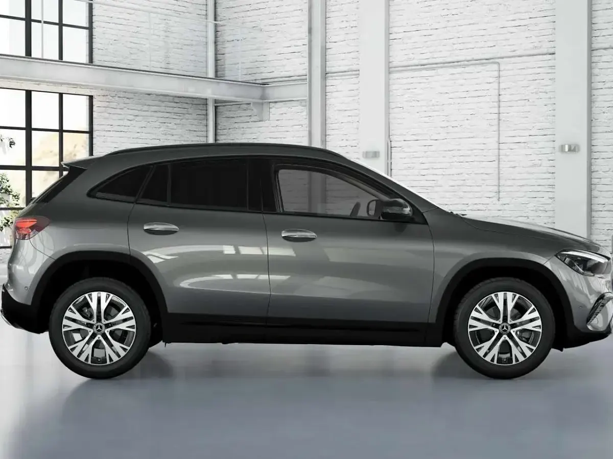 Nuova Mercedes GLA200 Advanced Plus 150 CV (110 kW) 2025 Argento hightech SUV