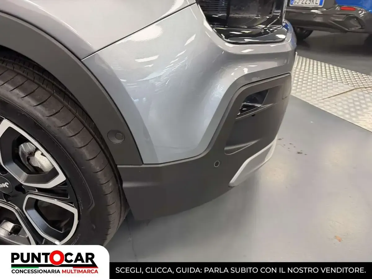 Usata Jeep Avenger Summit 101 CV (74 kW) 2025 Grigio SUV