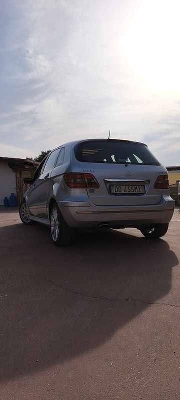Usata Mercedes B200 Chrome 140 CV (102 kW) 2006 Monovolume