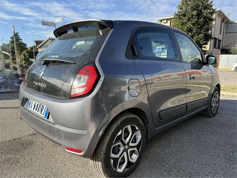 Usata Renault Twingo 64 CV (47 kW) 2024 Utilitaria