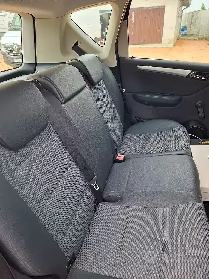Usata Mercedes A150 95 CV (69 kW) 2010 Nero Berlina