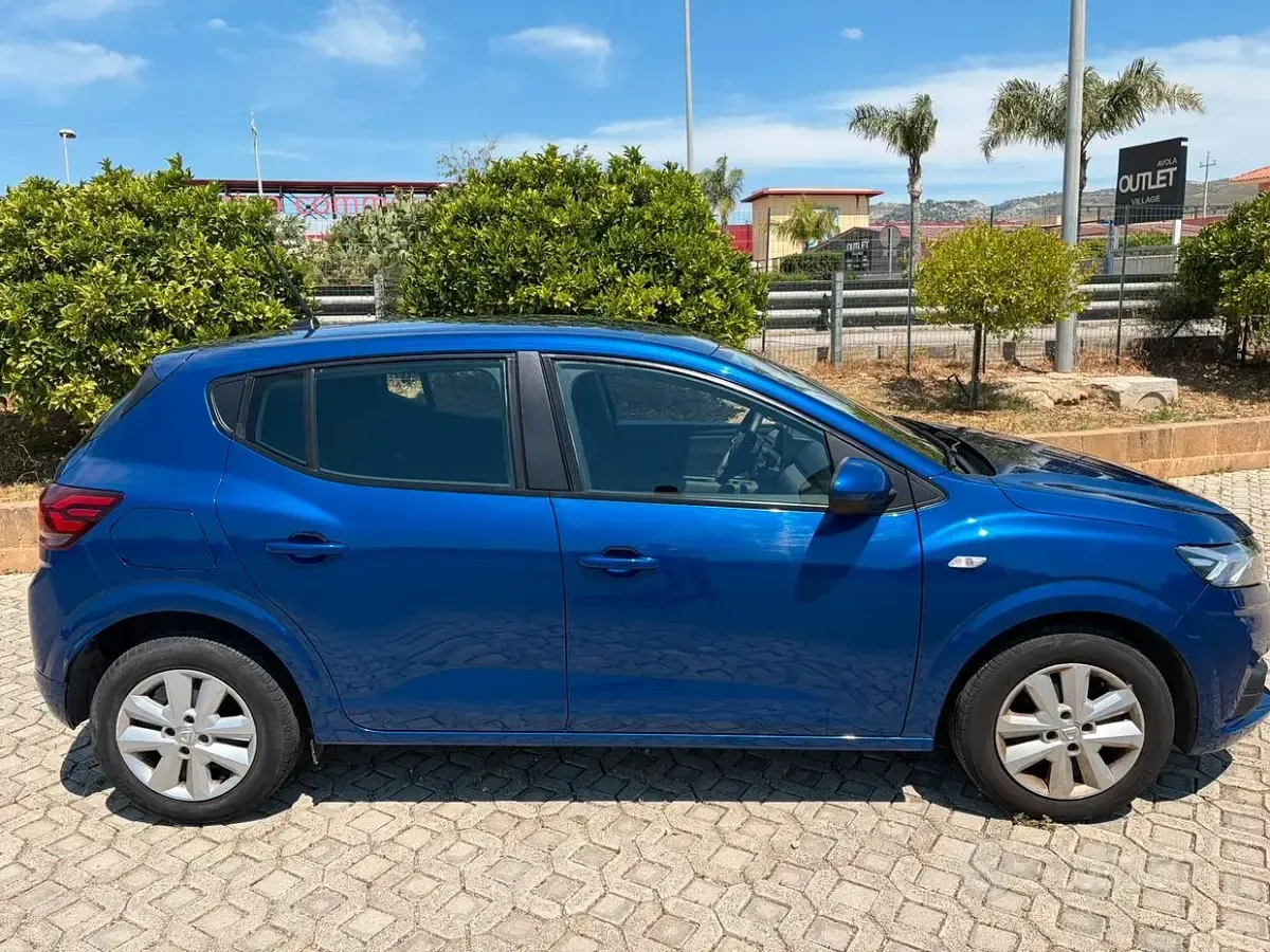 Usata Dacia Sandero Comfort 90 CV (66 kW) 2022 Bluazzurro Utilitaria