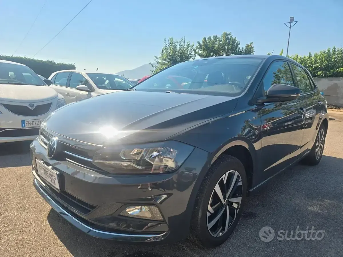 Usata VW Polo Highline 90 CV (66 kW) 2020 Grigio Utilitaria