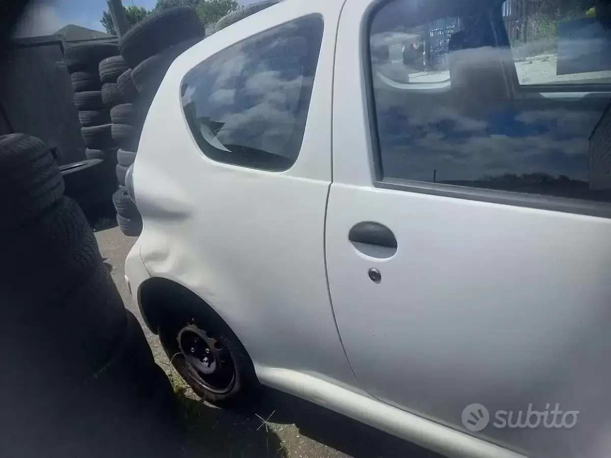 Usata Toyota Aygo 68 CV (50 kW) 2011 Utilitaria