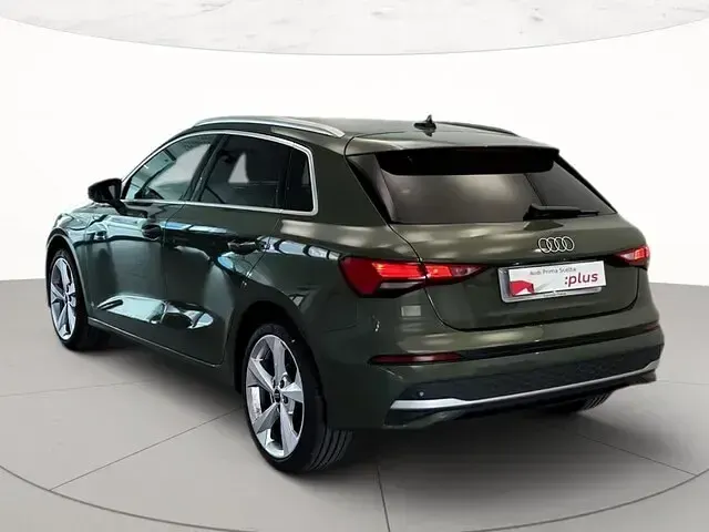 Usata Audi A3 Advanced Plus 116 CV (85 kW) 2025 Verde distretto metallizzato Berlina