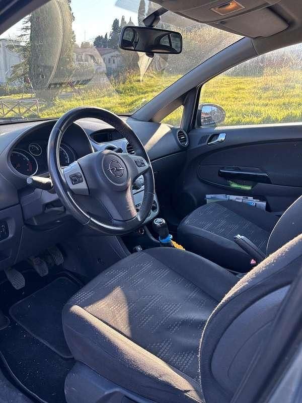 Usata Opel Corsa Edition 86 CV (63 kW) 2014 Grigio Utilitaria