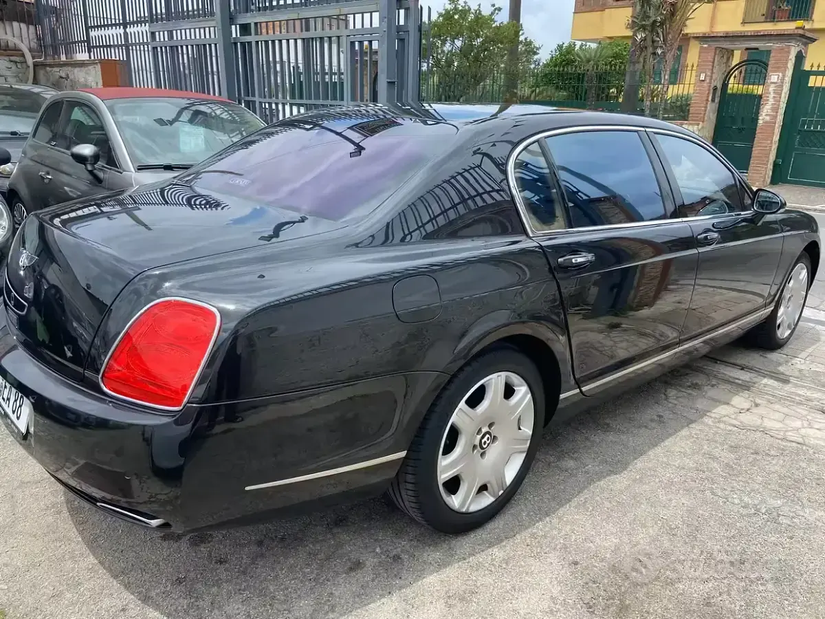 Usata Bentley Continental Flying Spur 559 CV (411 kW) 2007 Nero Berlina