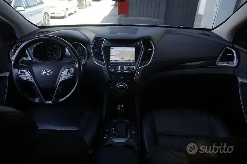 Usata Hyundai Santa Fe Comfort 197 CV (144 kW) 2015 Grigio SUV