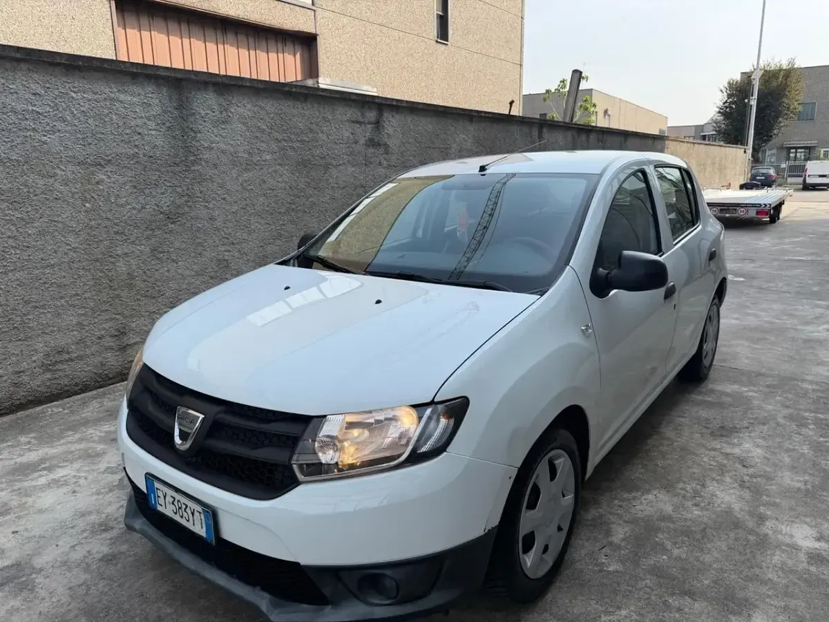 Usata Dacia Sandero 72 CV (52 kW) 2015 Bianco Berlina