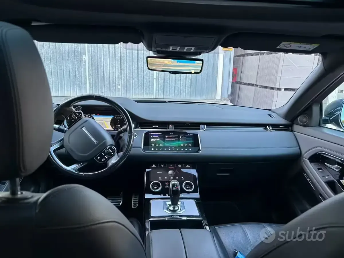 Usata Land Rover Range Rover evoque 200 CV (147 kW) 2020 Grigio SUV
