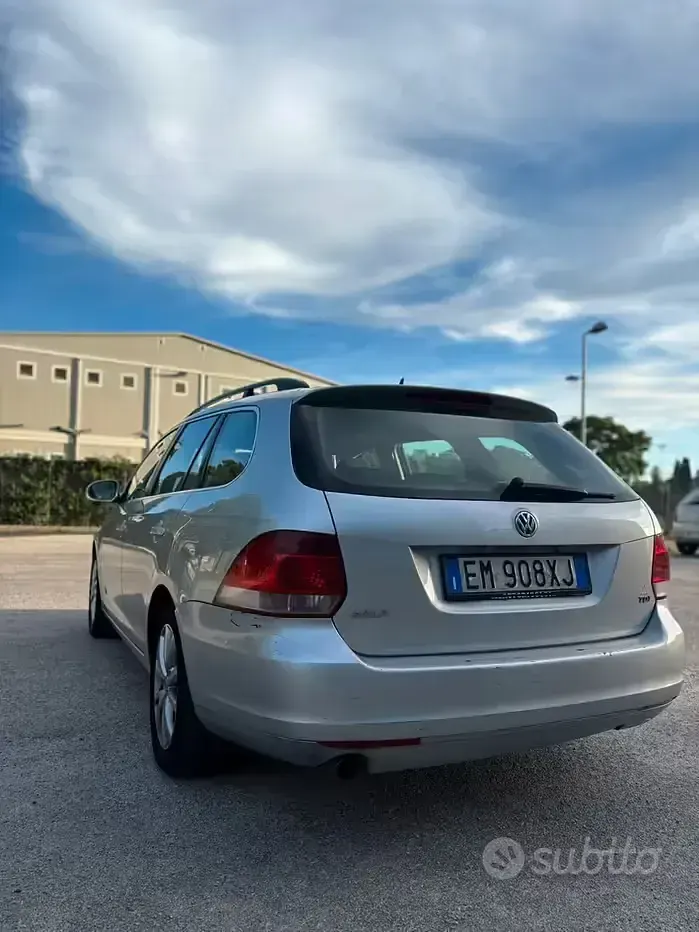Usata VW Golf VII 105 CV (77 kW) 2012 Grigio Station wagon