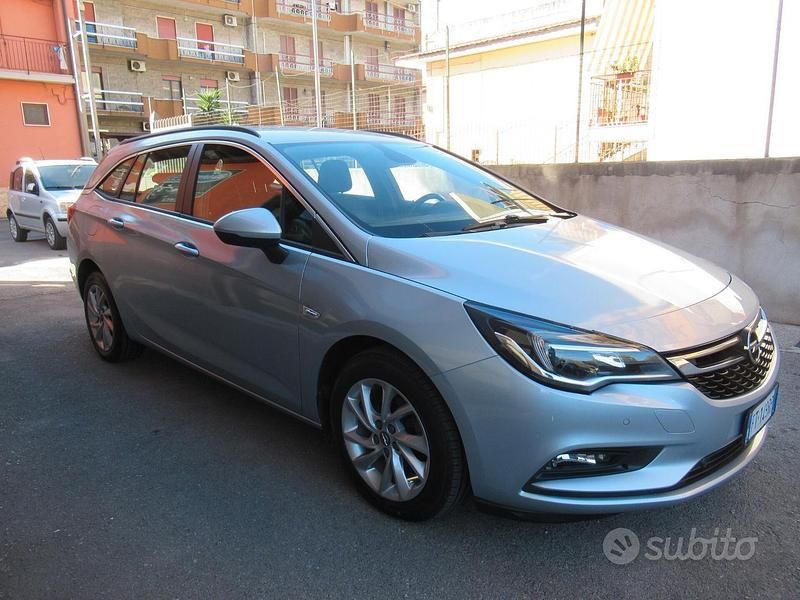 Usata Opel Astra Business 110 CV (80 kW) 2019 Grigio Station wagon
