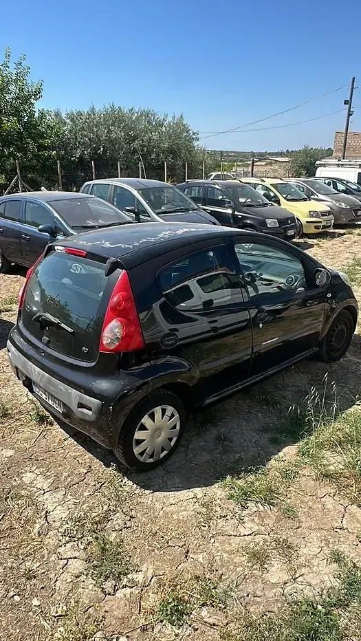 Usata Peugeot 107 75 CV (55 kW) 2008 Nero Utilitaria