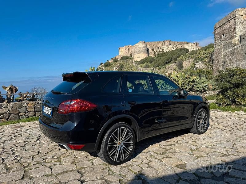 Usata Porsche Cayenne 245 CV (180 kW) 2013 Nero SUV
