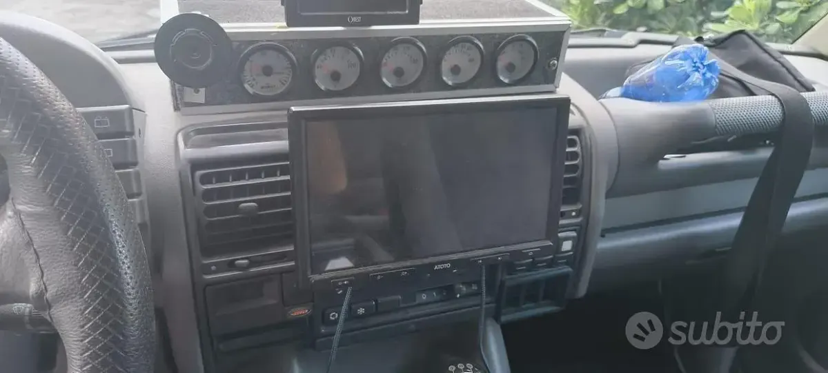 Usata Land Rover Discovery 113 CV (83 kW) 1997 Grigio SUV