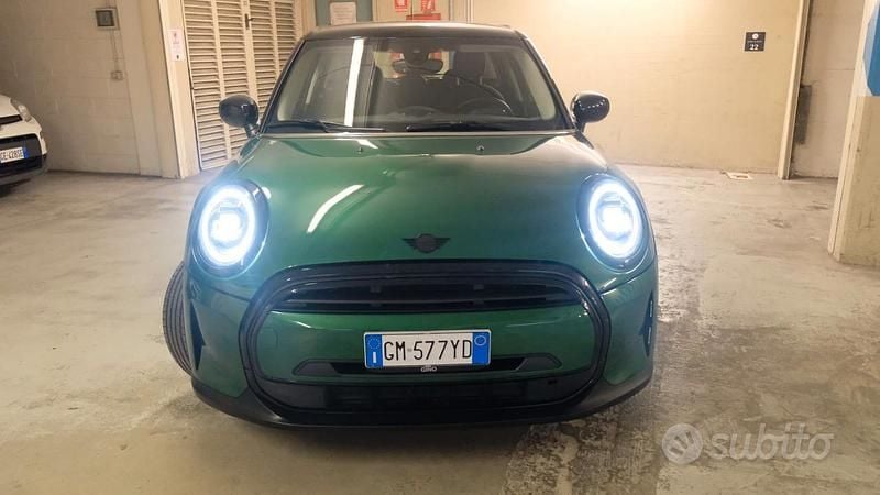 Usata Mini Cooper Classic 136 CV (100 kW) 2023 Verde Utilitaria