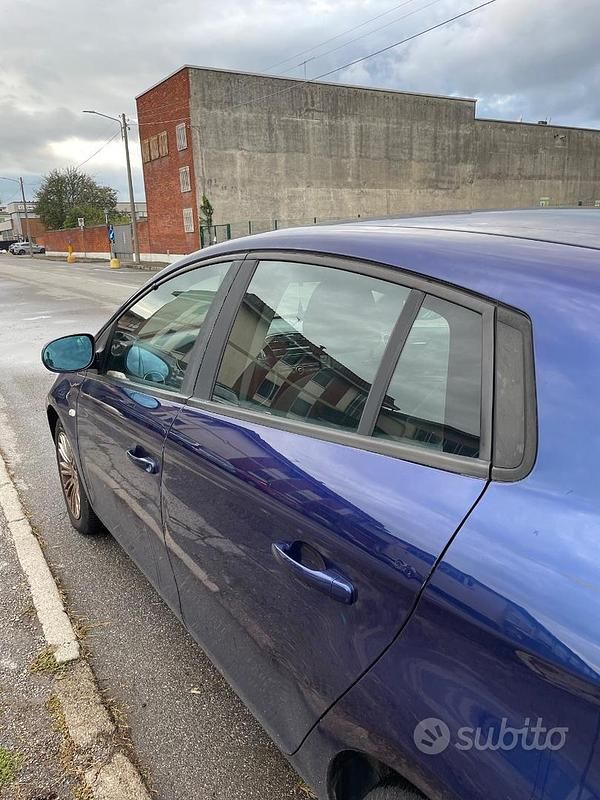 Usata Fiat Bravo Active 90 CV (66 kW) 2008 Utilitaria