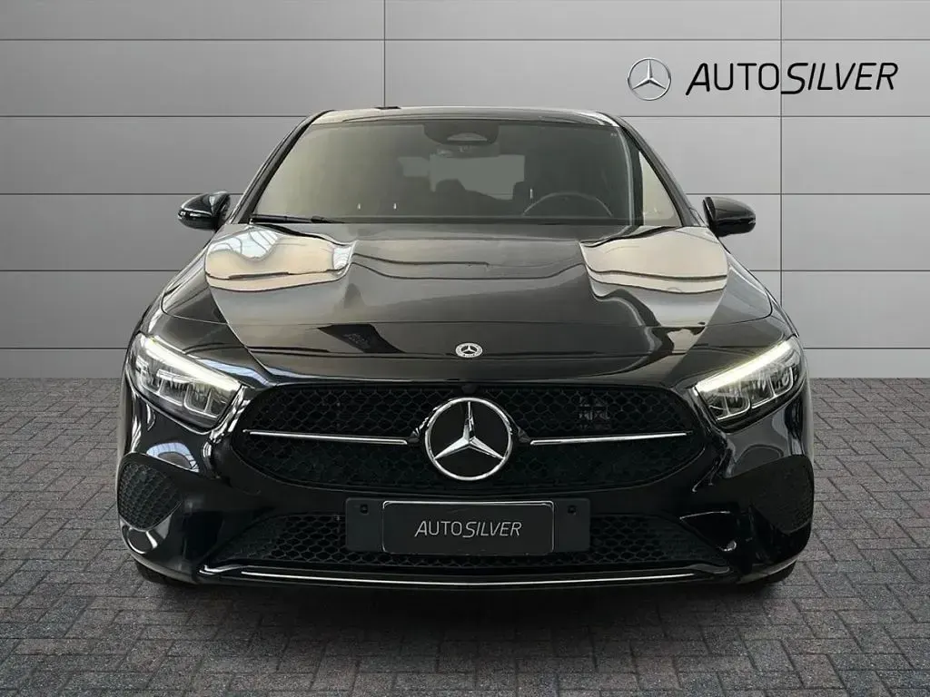 Usata Mercedes A250 Advanced 163 CV (119 kW) 2023 Nero Berlina