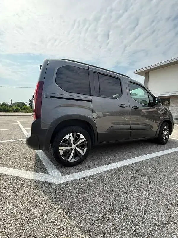 Usata Peugeot Rifter GT-line 131 CV (96 kW) 2019 Monovolume