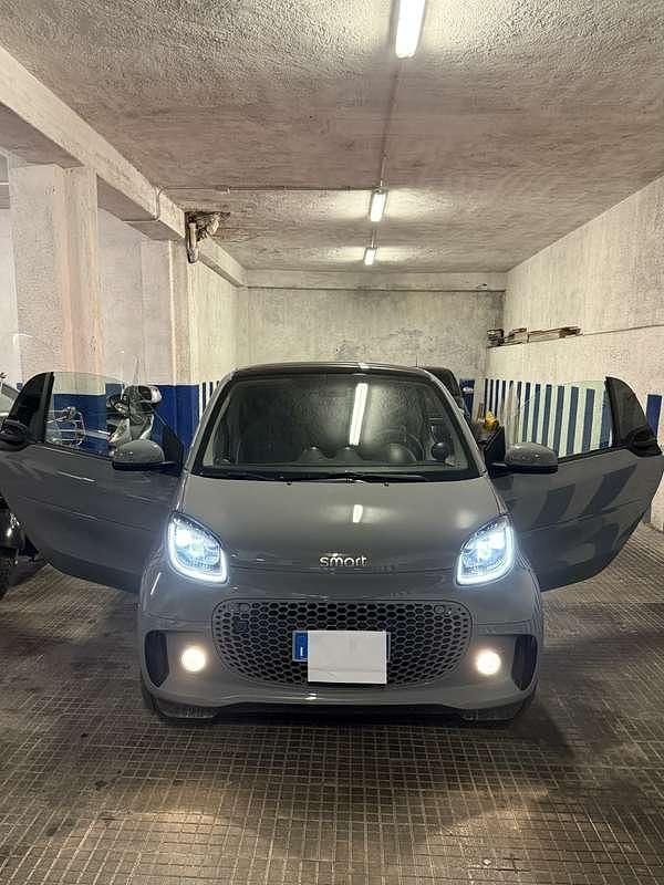 Usata Smart ForTwo Electric Drive Prime 60 kW (82 CV) 2022 Cabrio