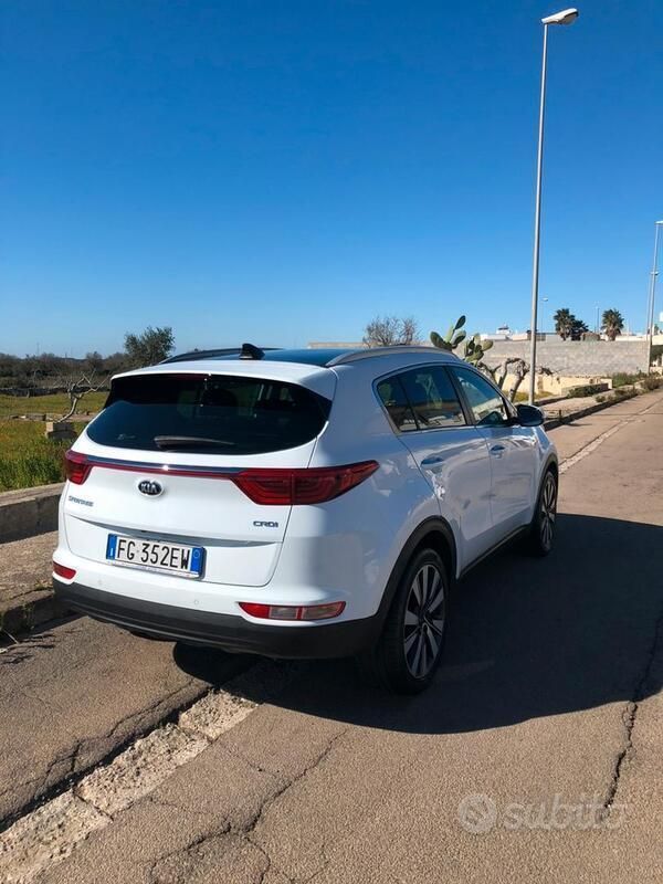 Usata Kia Sportage Style 116 CV (85 kW) 2017 Bianco SUV