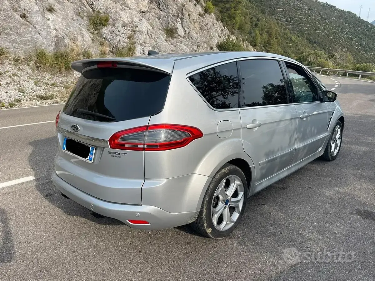 Usata Ford S-MAX Sport 163 CV (119 kW) 2013 Grigio Monovolume