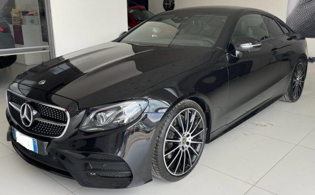 Usata Mercedes E220 Premium Plus 194 CV (142 kW) 2017 Nero metallizzato Coupé
