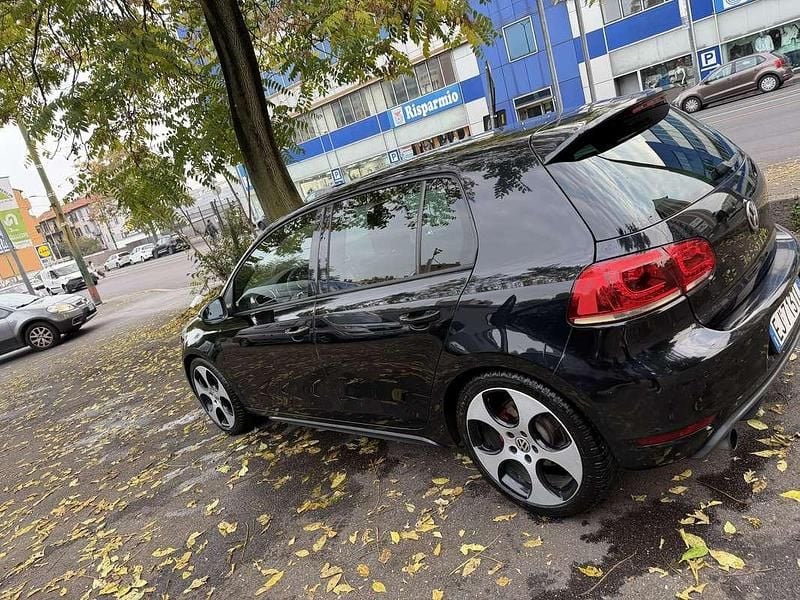 Usata VW Golf GTI 211 CV (155 kW) 2011 Berlina