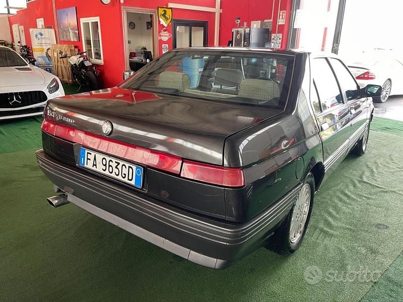 Usata Alfa Romeo 164 210 CV (154 kW) 1992 Grigio Berlina